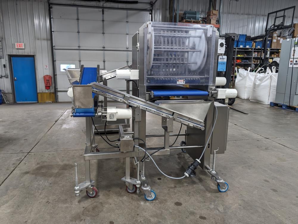 Quantum Conveyorized Topping Applicator with Reclaim Conveyor