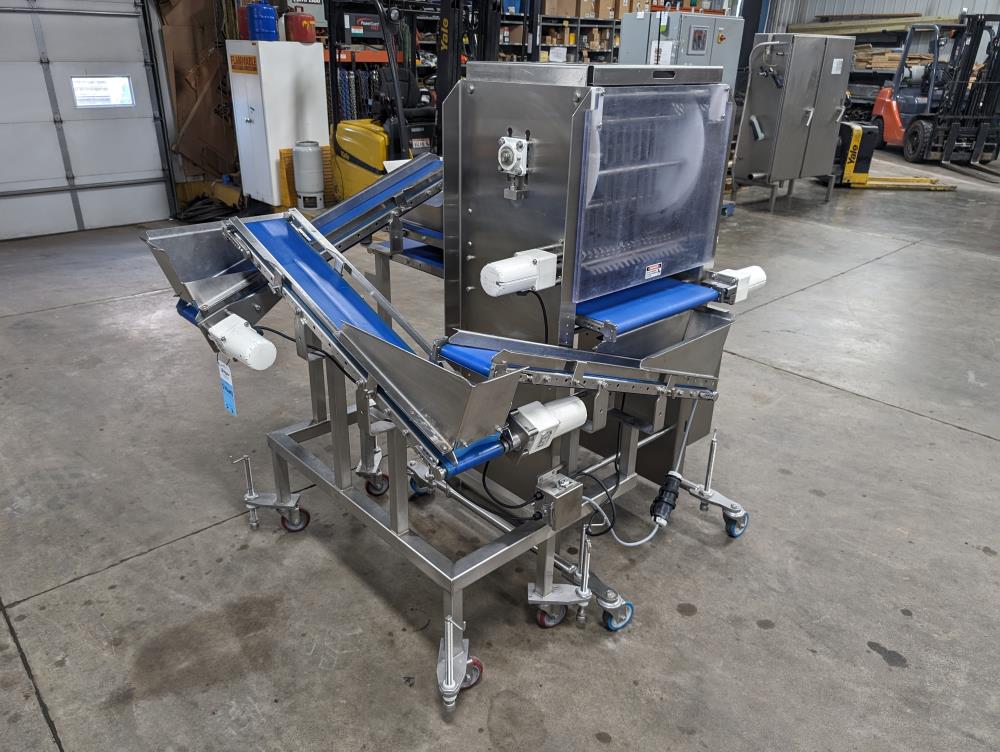 Quantum Conveyorized Topping Applicator with Reclaim Conveyor