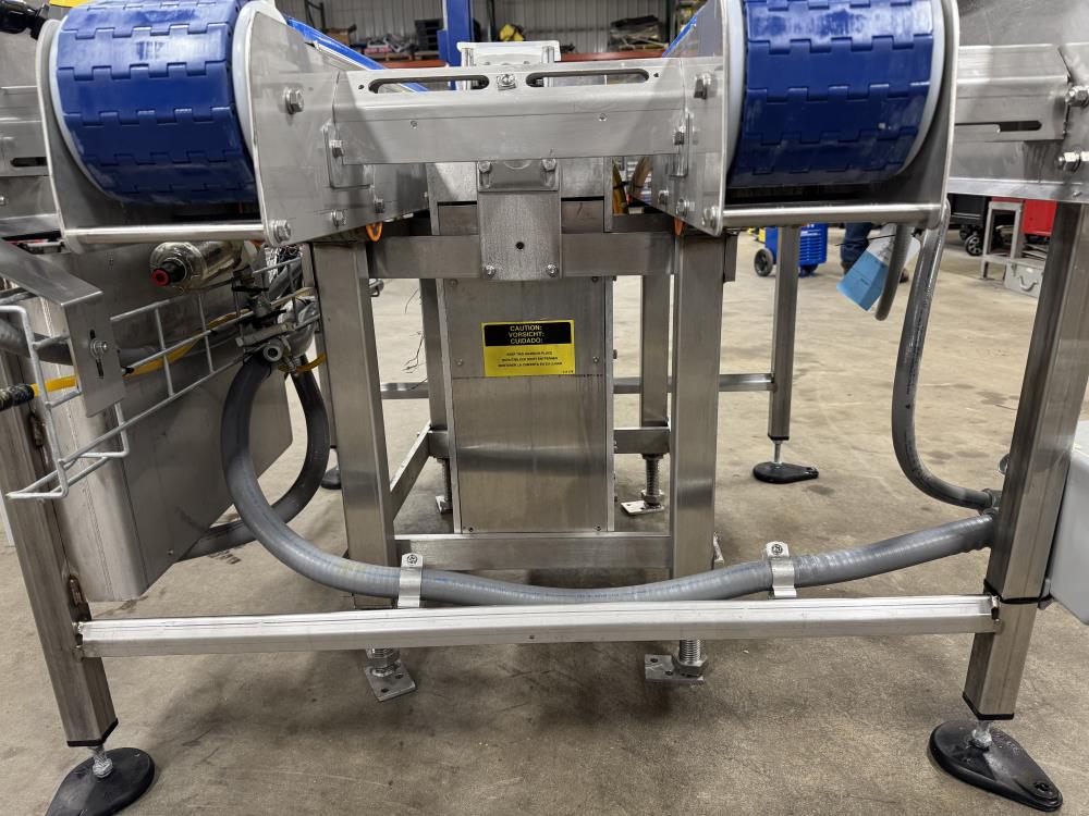 Babco Pan Conveyor with Burford Pan Shaker