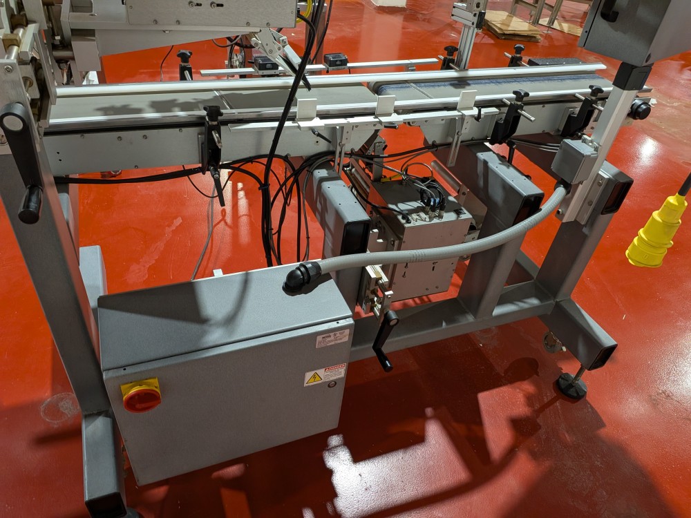 Universal Top and Bottom Label Applicator – Inline Pressure Sensitive ...